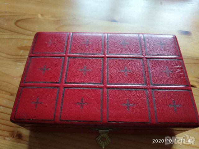 Старинна швейцарска кутия бижута кожена, снимка 2 - Антикварни и старинни предмети - 30267767