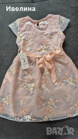 Детска рокля, снимка 2 - Детски рокли и поли - 53951459