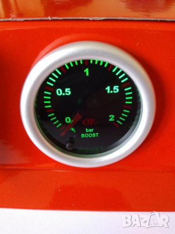 Буустметър 2 бара 7 цветен дизел, снимка 3 - Аксесоари и консумативи - 31727665