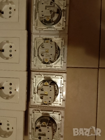 Контакти Шнаидер, снимка 2 - Друга електроника - 52948551