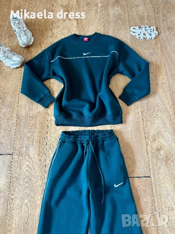 Продавам разкошен и много топъл ежедневен сет от марката Nike. В употзелен цвят.С,М Л размер, снимка 7 - Спортни екипи - 51939869