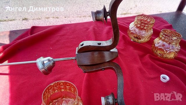 Страхотен дървен полюлей с три лампиона, снимка 5 - Антикварни и старинни предмети - 37135529