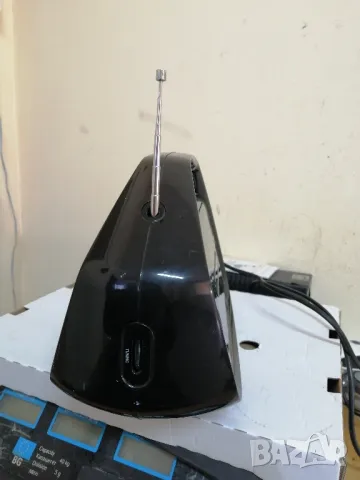 Докинг-станция с FM радио и CD, снимка 6 - Аудиосистеми - 48655087