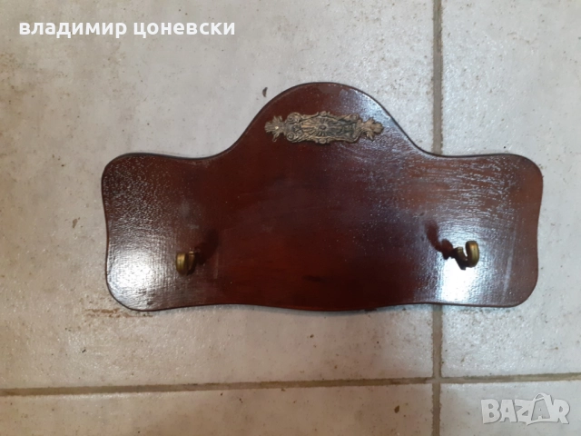 Дървена стойка за стена за пистолет,пищов,нож и др., снимка 4 - Декорация за дома - 52321202