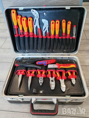 Knipex куфар с инструменти за електротехници 