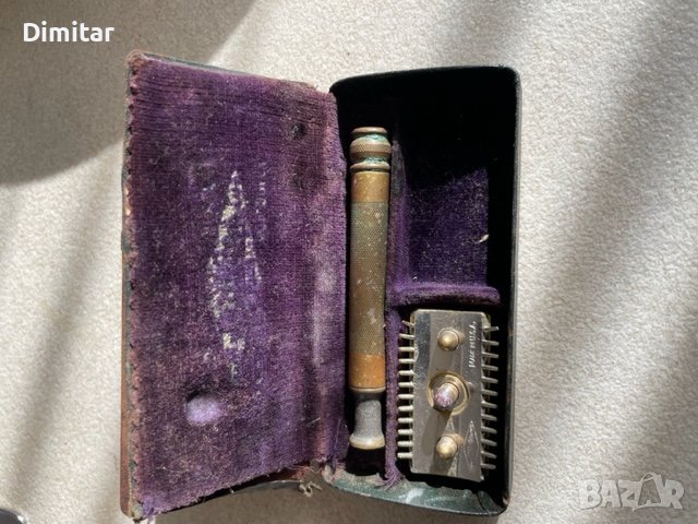 Стара самобръсначка „GILLETTE“, в оригинална кутия