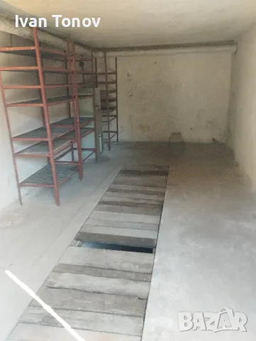продавам гараж до медицински институт, снимка 2 - Гаражи и паркоместа - 56256866
