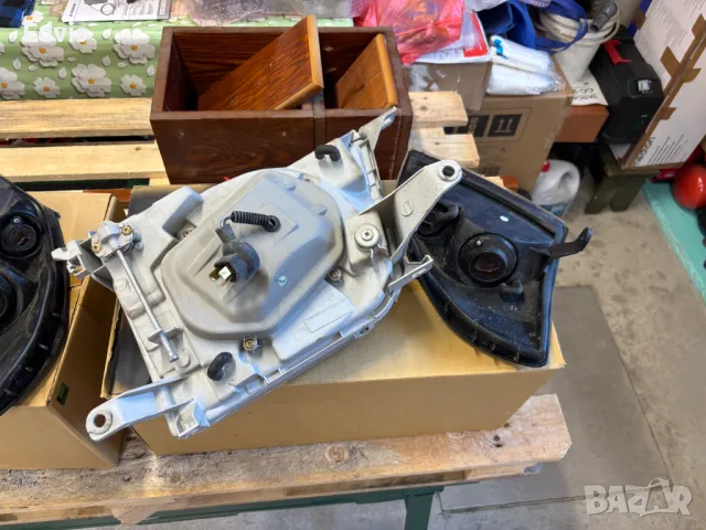 Предни фарове за Тойота Ландкрузер 90, снимка 6 - Части - 49986753