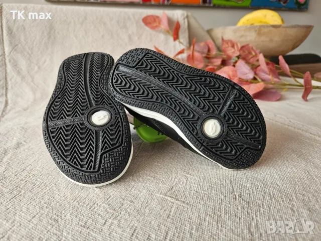 Детски маратонки Lotto Air Memory Foam  размер 22, снимка 4 - Детски маратонки - 56417616