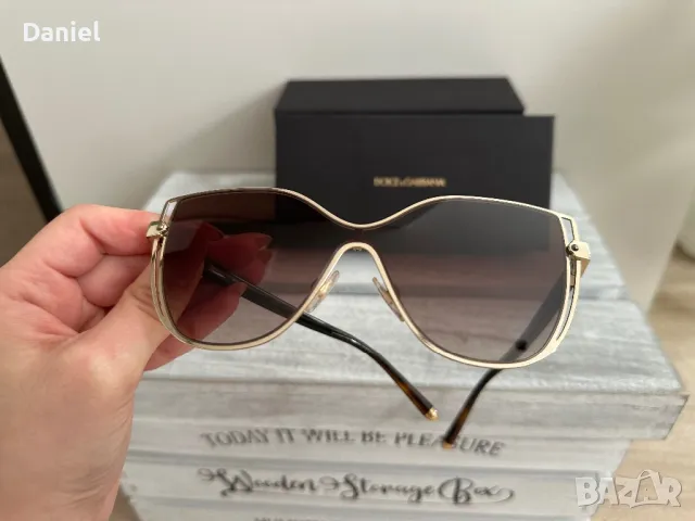 Дамски слънчеви очила DOLCE&GABBANA, снимка 6 - Слънчеви и диоптрични очила - 47496810