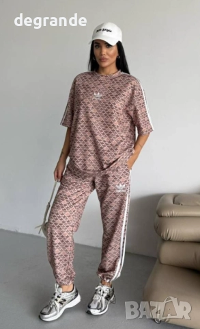 Дамски спортен екип Adidas, снимка 2 - Спортни екипи - 52966754