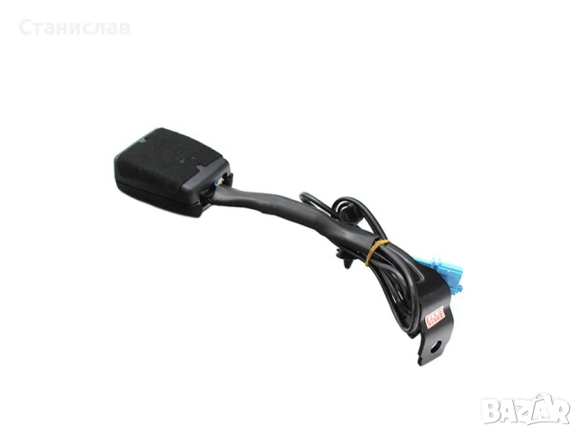 Гнездо за предпазен колан VW Passat B7