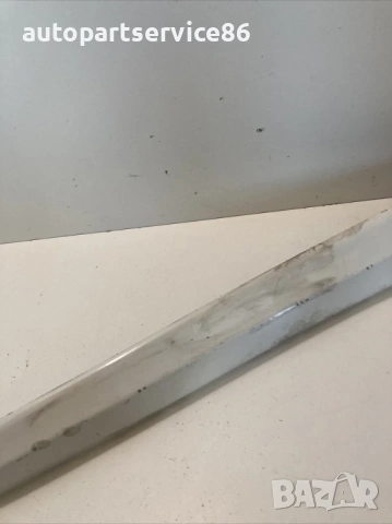 Декорация на предна лява врата бяла за KIA Rio 1.5 CRDi (2009) 87723-1G600, снимка 2 - Части - 53284671