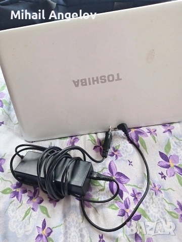 Лаптоп Toshiba , снимка 5 - Лаптопи за дома - 53934133