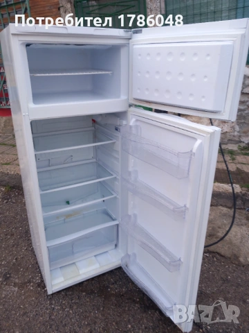Хладилник с фризер в 1.40 ш0.55 д0.5, снимка 2 - Хладилници - 54207693