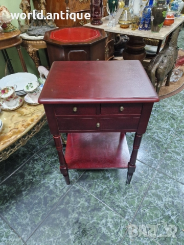 Прекрасна антикварна английска дървена конзолна масичка 