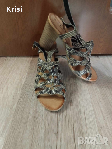 Дамски сандали с ток, снимка 1