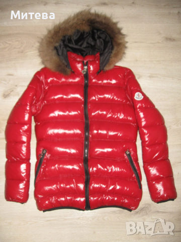 Moncler дамско яке с качулка от естествен пух