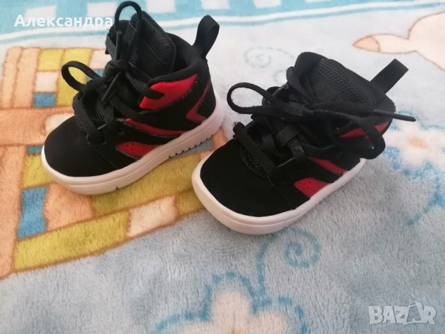 Бебешки обувки Jordan , снимка 4 - Бебешки обувки - 34179762