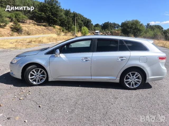 Toyota Avensis 2.2 D-4D/150к.с/верига, снимка 4 - Автомобили и джипове - 56327221