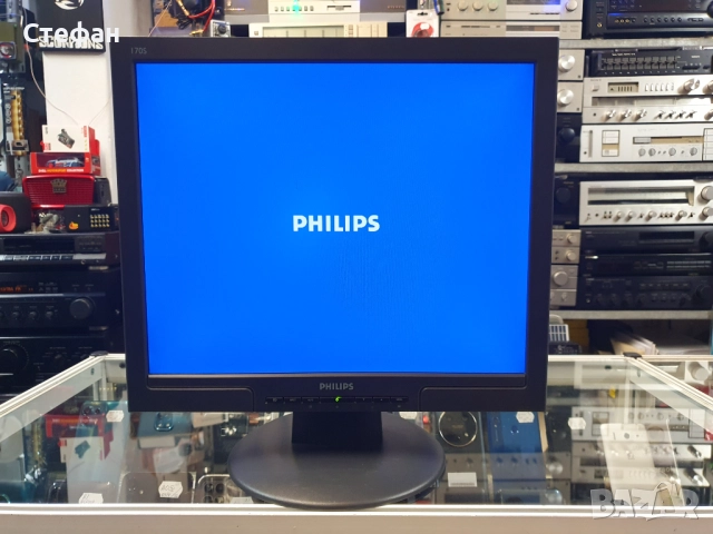 17" монитор Philips HNS8I70T В отлично техническо и визуално състояние.