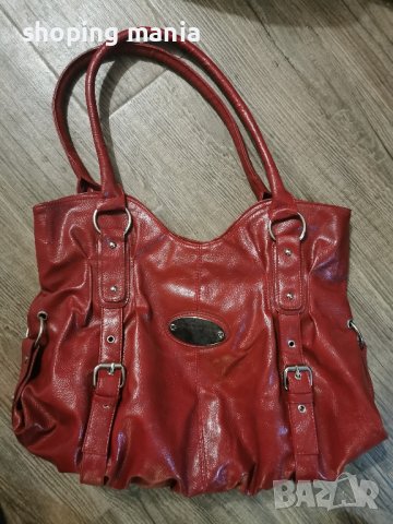 голяма червена чанта , снимка 1 - Чанти - 42813742