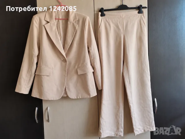 Дамски костюм, размер M/L