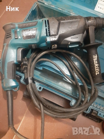 Перфоратор Макита HR2611F, снимка 4 - Бормашини - 51579298