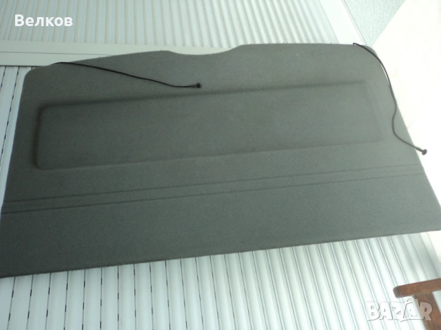 Кора за багажник за Renault Megane Scenic и задна емблема