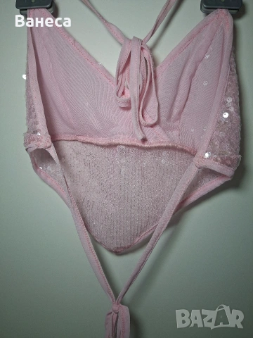 Чисто нов топ с гол гръб Хс/С размер, снимка 4 - Потници - 54229921