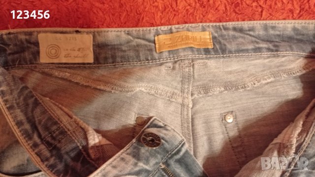 Дамски дънки, снимка 2 - Дънки - 44230415