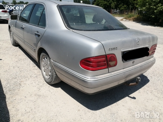 Мерцедес Е250-1997г., снимка 4 - Автомобили и джипове - 50964856