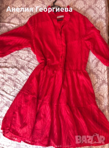 Елегантна червена рокля