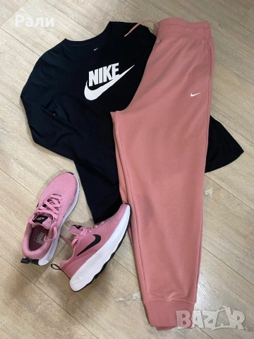 Дамско долнище Nike L