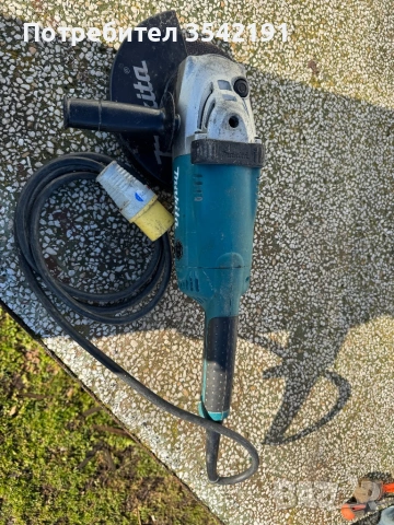 Голям ъглошлайф Makita GA 9020, снимка 4 - Ъглошлайфи - 53254377