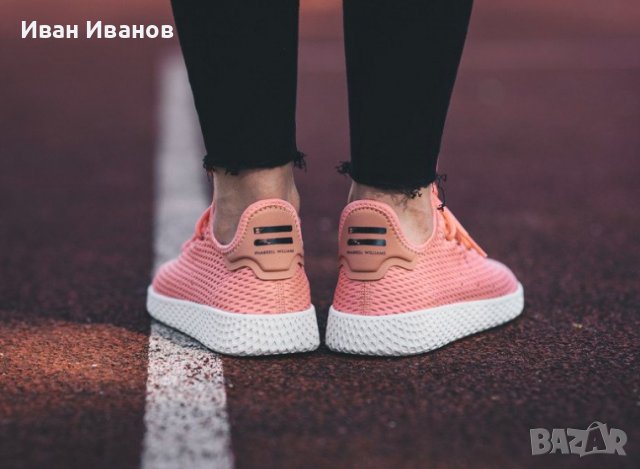 оригинални маратонки  adidas Tennis HU Pharrell Tactile Rose номер 41,5-42, снимка 2 - Маратонки - 39900505