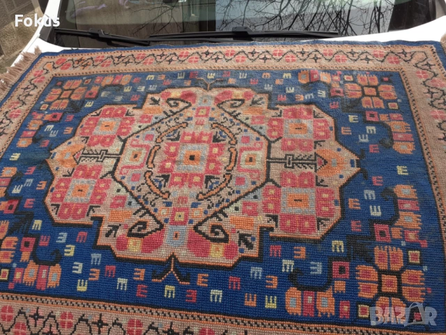 Стар вълнен ръчно тъкан и бродиран килим - килимче, снимка 2 - Антикварни и старинни предмети - 53348250