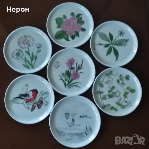 Порцеланови поставки за чаши