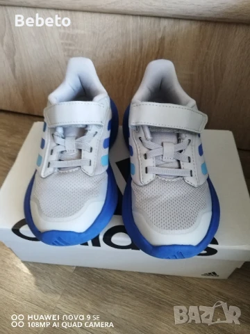 Детски маратонки Adidas 29 номер, снимка 2 - Детски маратонки - 51226804