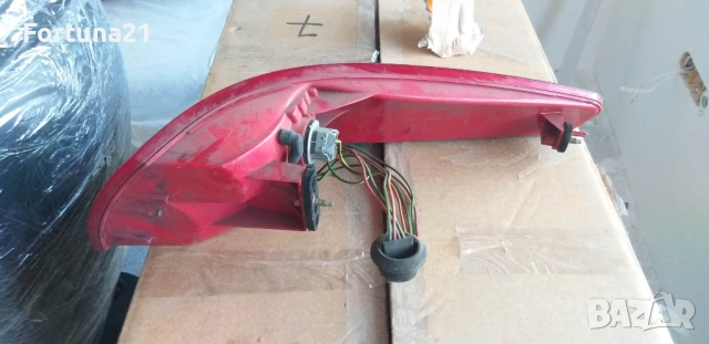 Peugeot 607 - ляв стоп оригинален, снимка 2 - Части - 53242346