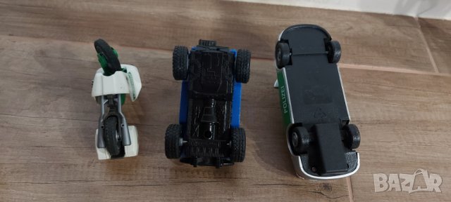 Продавам колекция полицейски кола мотор джип, снимка 9 - Колекции - 40167265