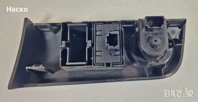 Копче Бутон Регулиране Ел Огледала Dacia Dokker Дачиа Докер, снимка 2 - Части - 53934090