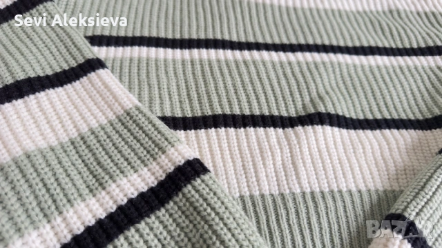 Дамски плетен пуловер с райе – размер S ( без етикет), снимка 3 - Блузи с дълъг ръкав и пуловери - 53174595