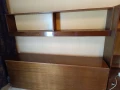 Продавам стара лакирана секция с две ракли, снимка 2