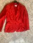 Продавам елегантно италианско червено сако от копринен шантунг , снимка 1 - Сака - 39932781
