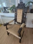 Продавам дървен стар трон ., снимка 1