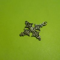 Уникален старинен сребърен кръст, снимка 1 - Колиета, медальони, синджири - 40397145