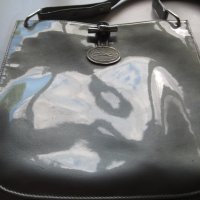 Оригинална дамска чанта Longchamp, Франция, снимка 3 - Чанти - 29225686
