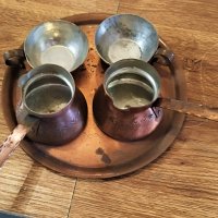 Меден сервиз за турско кафе 2 джезвета и 2 чаши с поднос, снимка 11 - Антикварни и старинни предмети - 42158913