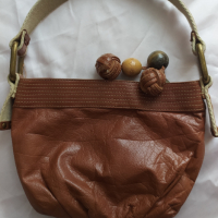 Дамска малка чанта , снимка 1 - Чанти - 44764116